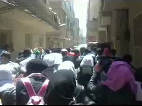 فري برس ريف دمشق مظاهرة لطلبة الجولان المباع في السيدة زينب 25 4 2012ج1 Damascus