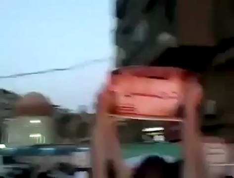 فري برس دمشق مظاهرة شارع الثورة هذه دمشق و اطلاق الرصاص Damascus