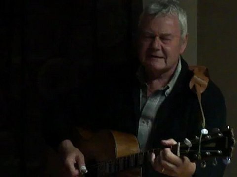 Something in the way she moves .