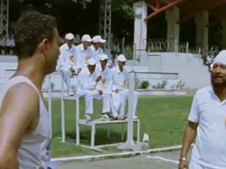 Paan Singh Tomar (2012) - 720P - DvdRip -Desicorner.net (1)-001