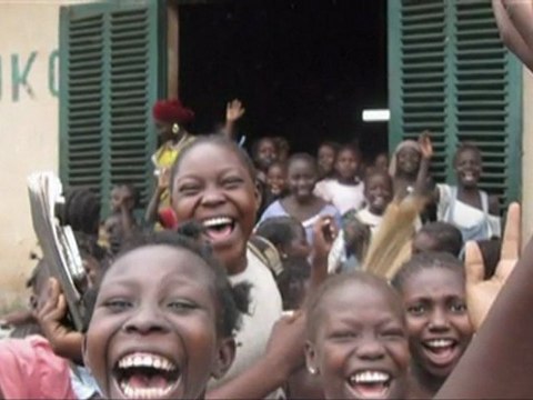 Gülümse hadi Gülümse