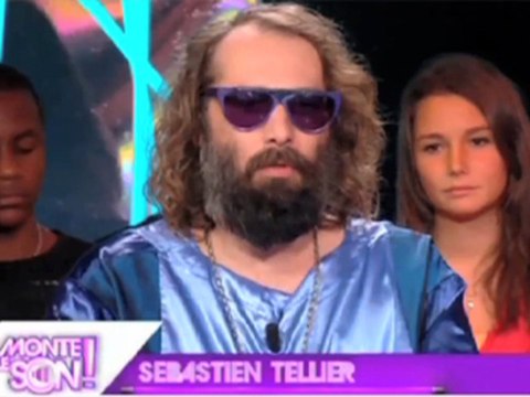 Quand Sébastien Tellier tente de communiquer.
