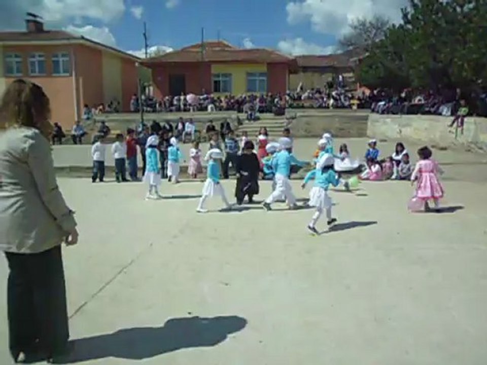 Şehit Hayati REÇBER İLKÖĞRETİM OKULU 23 NİSAN 2012