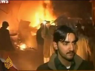 Bomb hits Pakistan market - 5 Dec 2008