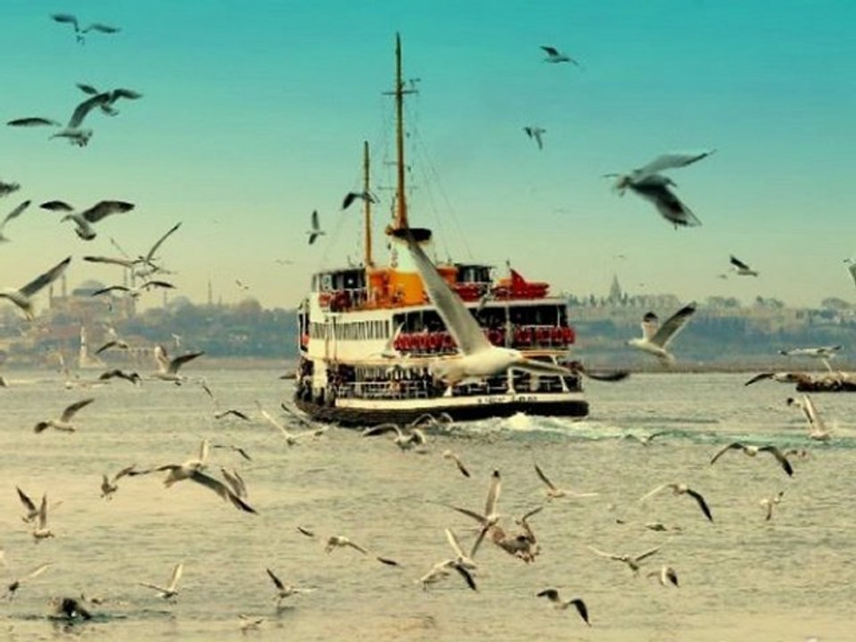 Seni Unutsaydım Beklermiydim Hiç