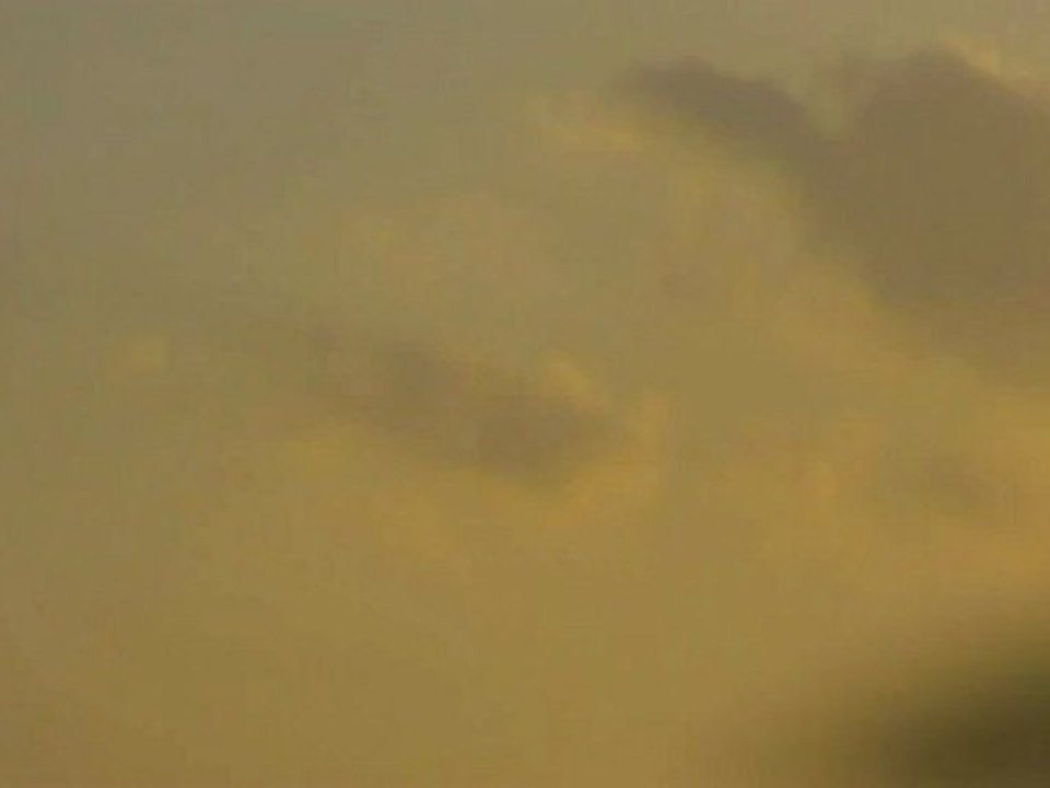 فري برس غوطة دمشق الشرقية انفجارت و اطلاق رصاص كثيف 26 04 2012 جـ1 Damascus