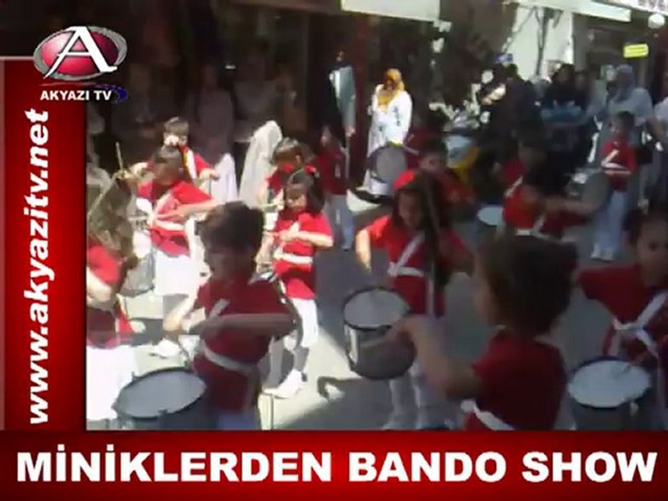 Miniklerden Bando Show