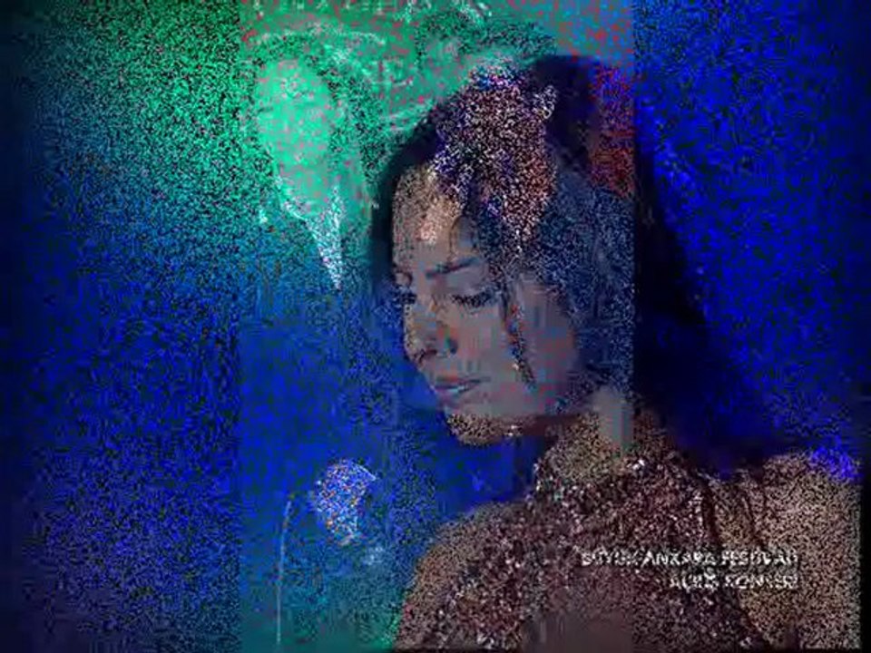 Ebru Gündeş - Severek Öleceğim