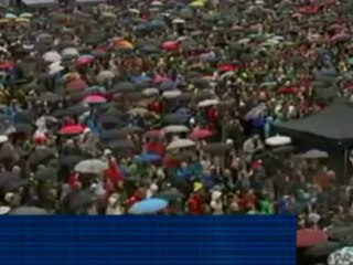 40.000 personas se manifiestan contra el asesino de Oslo