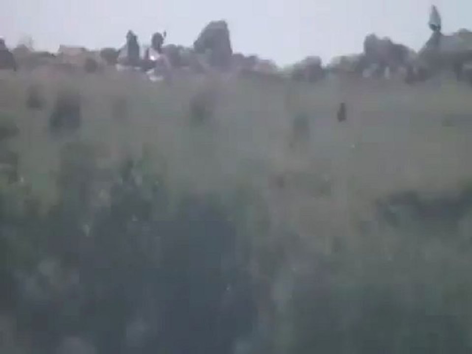 فري برس حمص الحولة قصف عصابات الأسد للحولة قبل صلاة الجمعة 27 4 2012 Homs