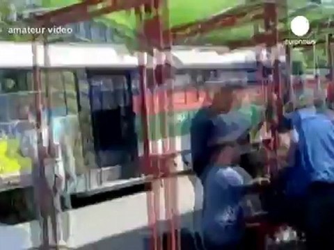 Explosions coordonnées dans la troisième ville...