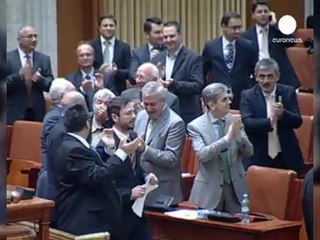 Romania government falls on no-confidence vote