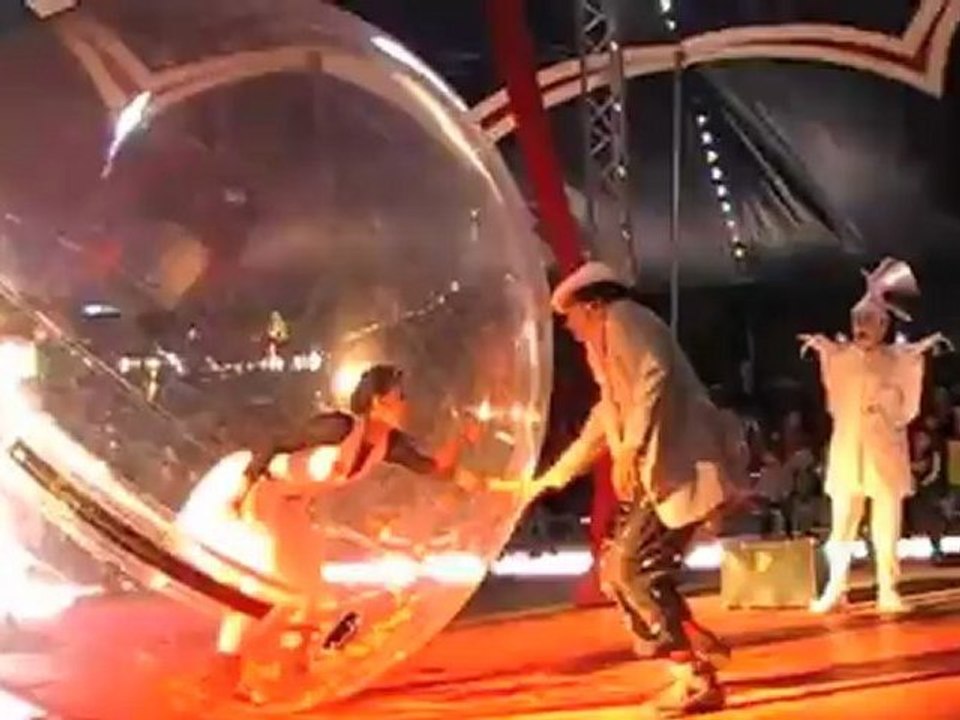 spectacle de noel nouveaux cirque arbre de noel spectacle de noel marseille paca