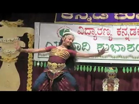 VIDYARANYA KANNADA KOOTA CHICAGO, ILLINOIS: YUGADI 2012:: RADHIKA PRABHU: MADHUCHANDRANA