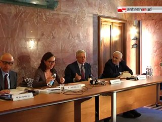 TG 27.04.12 Una traccia per arrivare all' "Uscita di sicurezza"