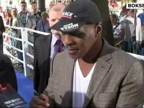 Mike Tyson w Warszawie - wejście do studia Dzień Dobry TVN