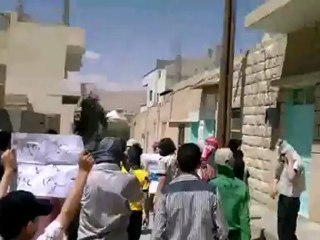 فري برس ريف دمشق مظاهرة في معضمية القلمون  أتى نصر الله فلا تستعجلوه 27 4 2012 ج2 Damascus