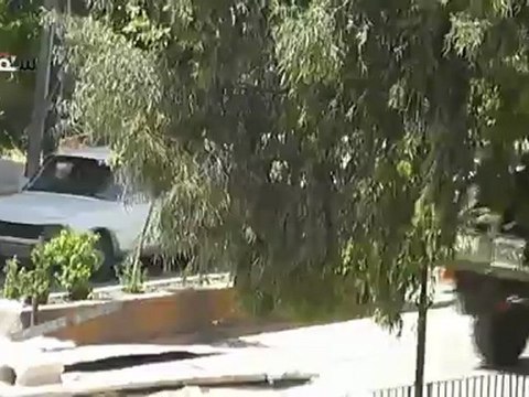 فري برس ريف دمشق سقبا تعزيزات عسكرية وأمنية لمنع التظاهر 27 4 2012 Damascus