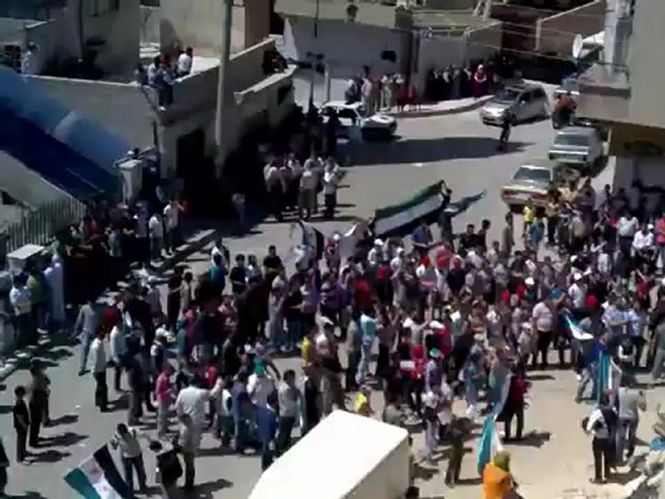 فري برس ريف دمشق  عين منين  جمعة اتى امر الله فلا تستعجلوه 27 4 2012 Damascus