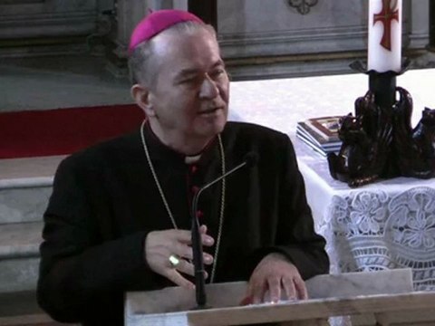 Întâlnirea tinerilor cu ÎPS Ioan Robu. A VI-a întrebare