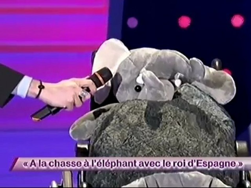 Arnaud Tsamere - A la chasse à l'éléphant avec le roi d'Espagne