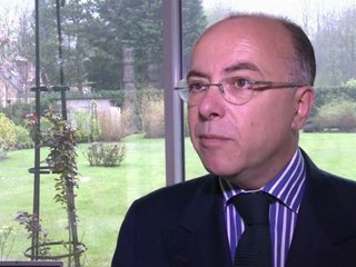 Infos Mediapart : "Sarkozy doit s'expliquer" selon Cazeneuve