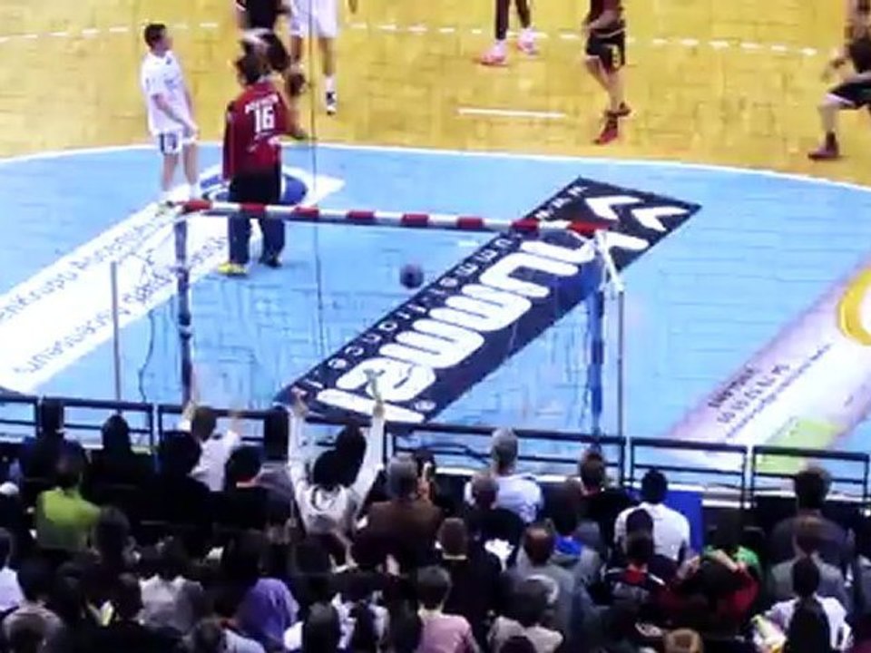 Xavier Barachet 1 contre 1 - Chambéry vs Tremblay - 28/04/2012