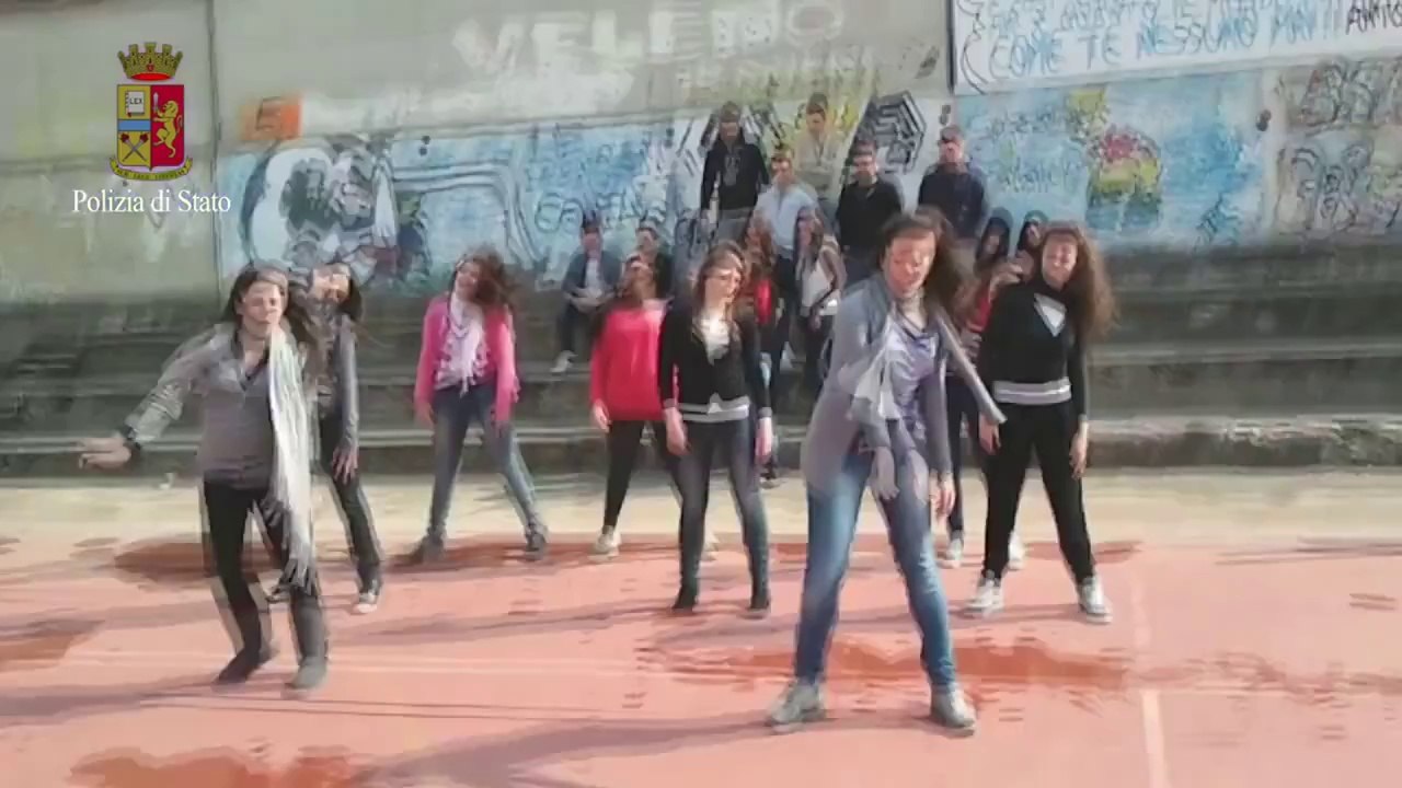 Polizia di Stato - Regoliamoci - Backstage Rosmini Napoli (27.04.12)