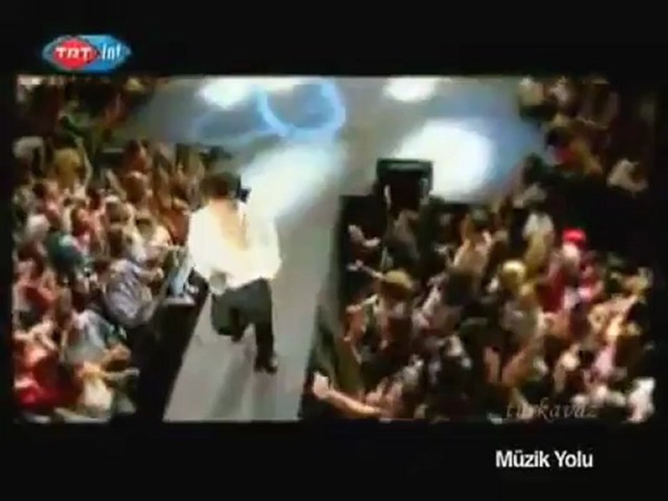 Orhan  HAKALMAZ   " ZOR  GELİR   "