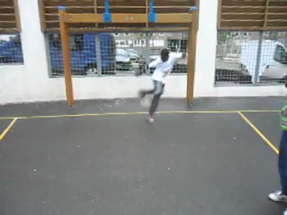 trio jeunes freestylers 12 ans challenge fondation PSG