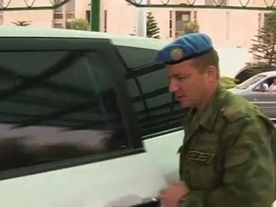 U.N. observers fan out across Syria