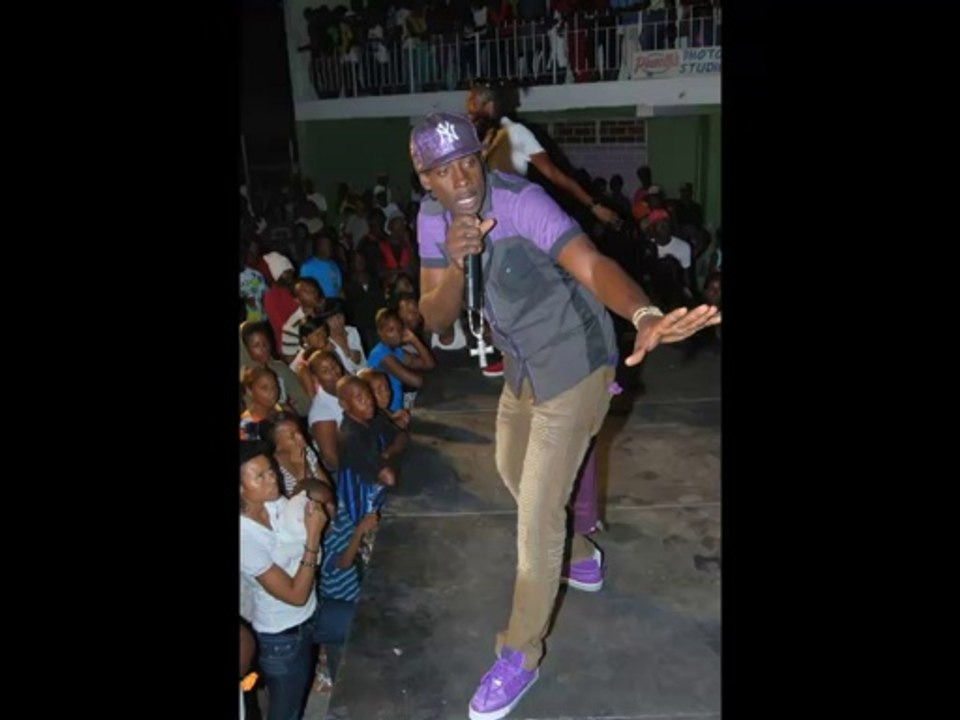 Sentenal- A No You Dat- Free Up Time Riddim - Raw {Different Medz Entertainment}