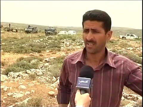 مستوطنون يشرعون بتجريف أراضي زراعية قرب قصرة