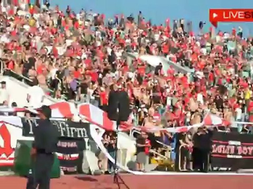 Играчите на ЦСКА с транспарант за Сектор "Г" преди Вечното дерби