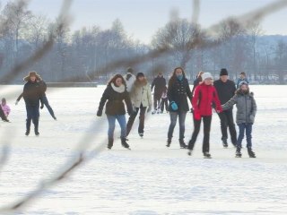 Schaatsen op natuurijs in Haren (Groningen)