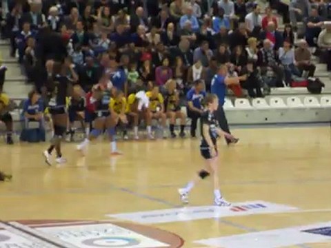 Issy-Paris - Toulon / 1/2 finale play-off handball féminin