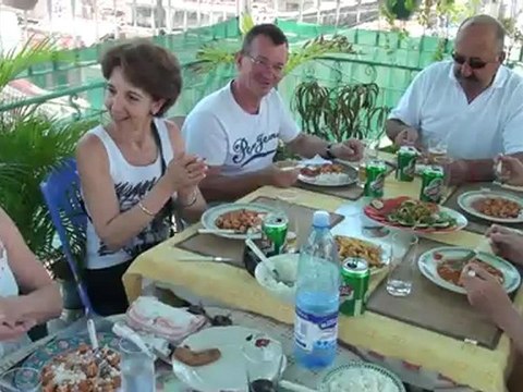 Séjour SALSA Avril 2012.Super dejeuner avec les salseros du groupe