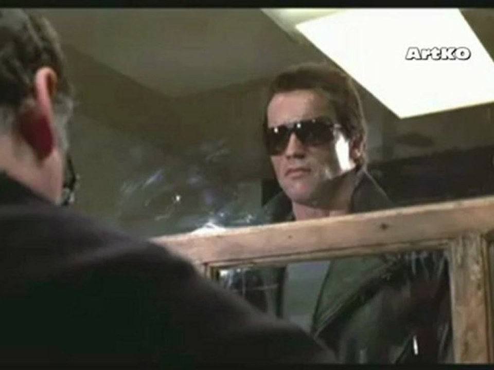 François Hollande 2012 - Terminator parodie