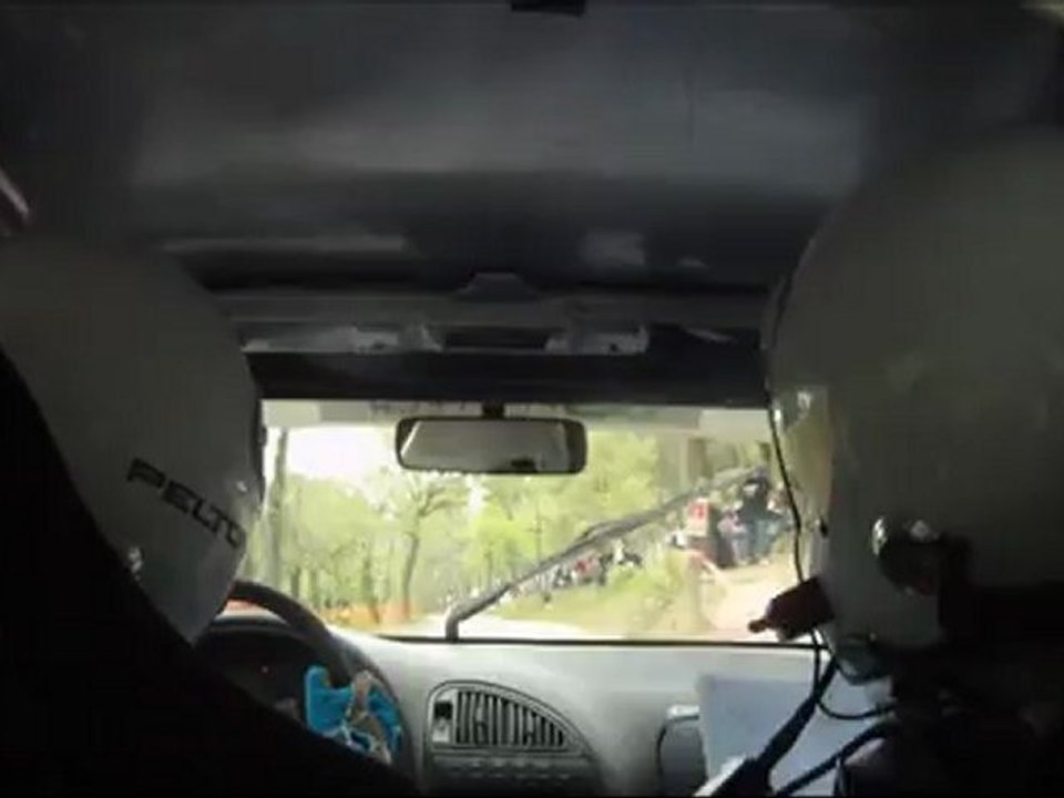 Rallye Ronde de la Durance 2012 ES4 et 2 Equipage Campy/Ghigo Passage Bosse en fin cho patate et crevaison...