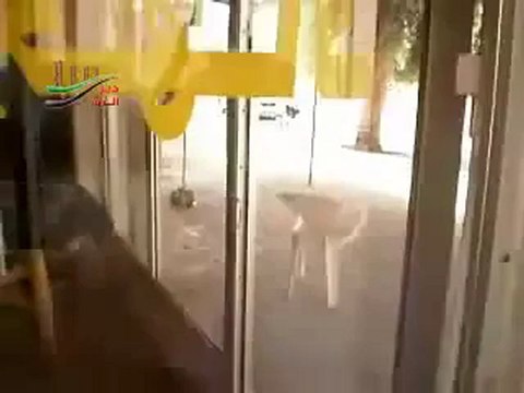 فري برس دير الزور تخريب وحرق الممتلكات الخاصة من قبل عصابات الامن حي الجورة بدير الزور 29 4 2012 ج2 Deirezzor