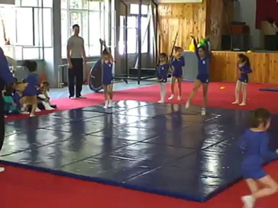 Kocaeli Tofaş Spor Okulları Jimnastik Spor Okulları 23 Nisan 2012 Gösterisi