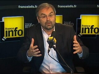 "Nicolas Sarkozy détourne le 1er mai à des fins politiques" (F. Chérèque)