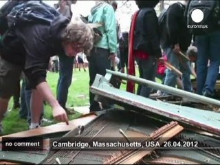 Le traditionnel piano volant du MIT - no comment