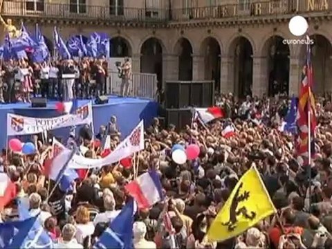 Hollande encabeza los sondeos presidenciales franceses