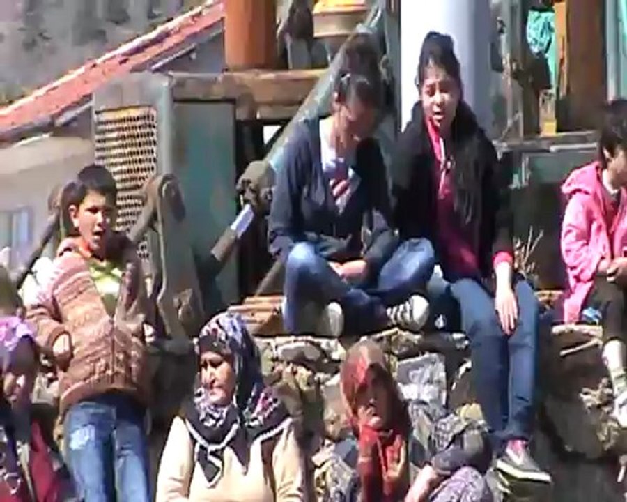 Doğanhisar Deştiğin İlköğretim Okulu 23 Nisan Ulusal Egemenlik ve Çocuk Bayramı Kutlamaları 2012 Yılı 1