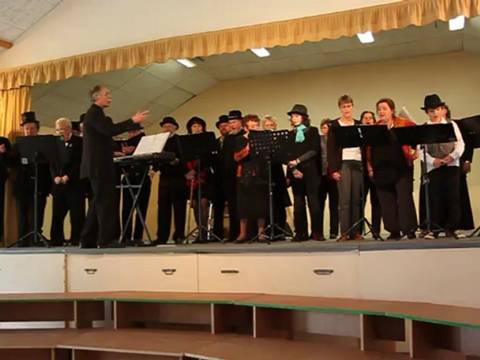 les filles de saumur  par les chats noirs