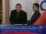 Presidente Chávez firma nueva LOT