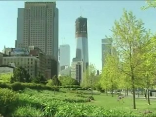 World Trade Center passa a ser o prédio mais alto de Nova York