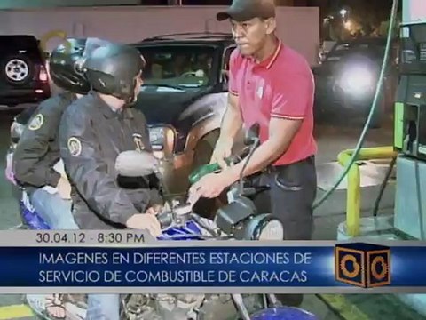 Así están las colas para echar gasolina en Caracas