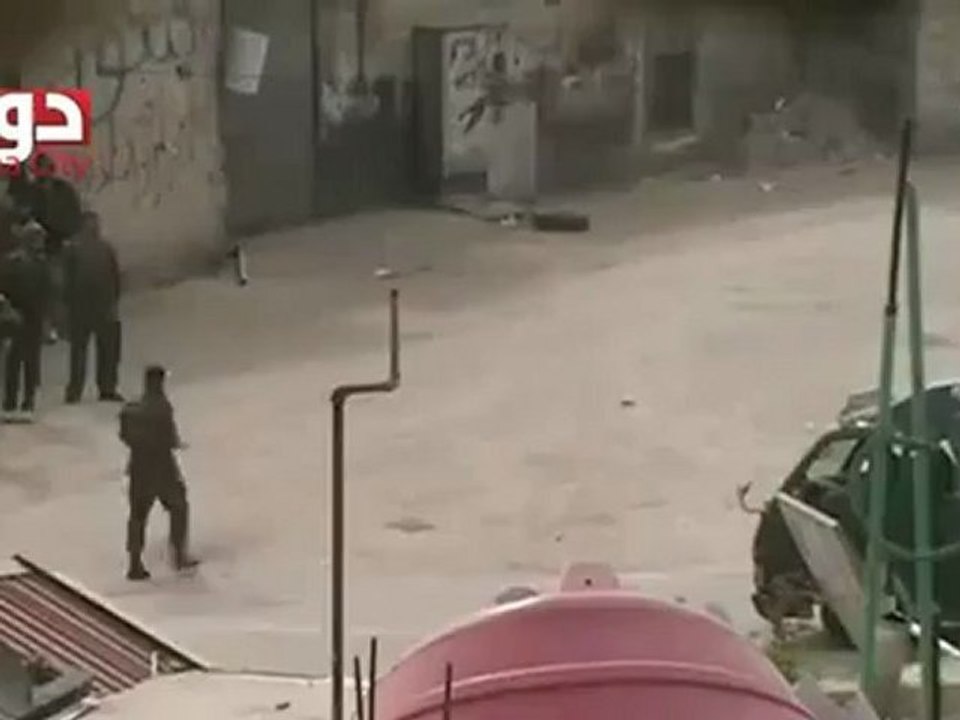 فري برس ريف دمشق دوما اكبر اقتحام تشهده المدينة منذ الصباح 30 4 2012 Damascus